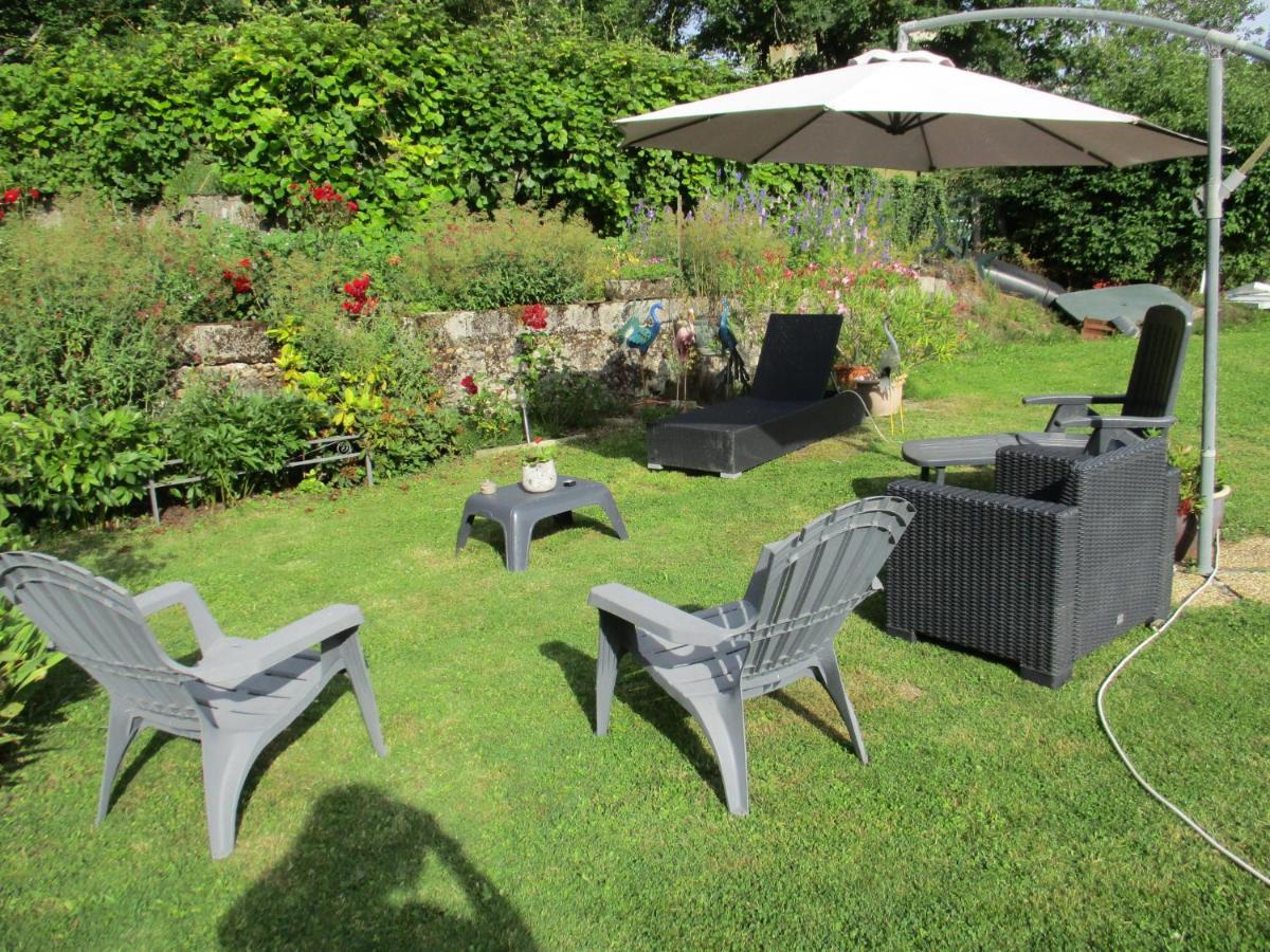 Bed and Breakfast Alain Et Flo Charancieu Exterior foto